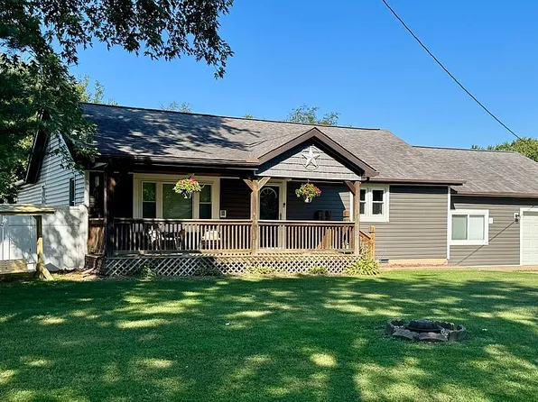 301 S Sara Ln, Du Quoin, IL 62832