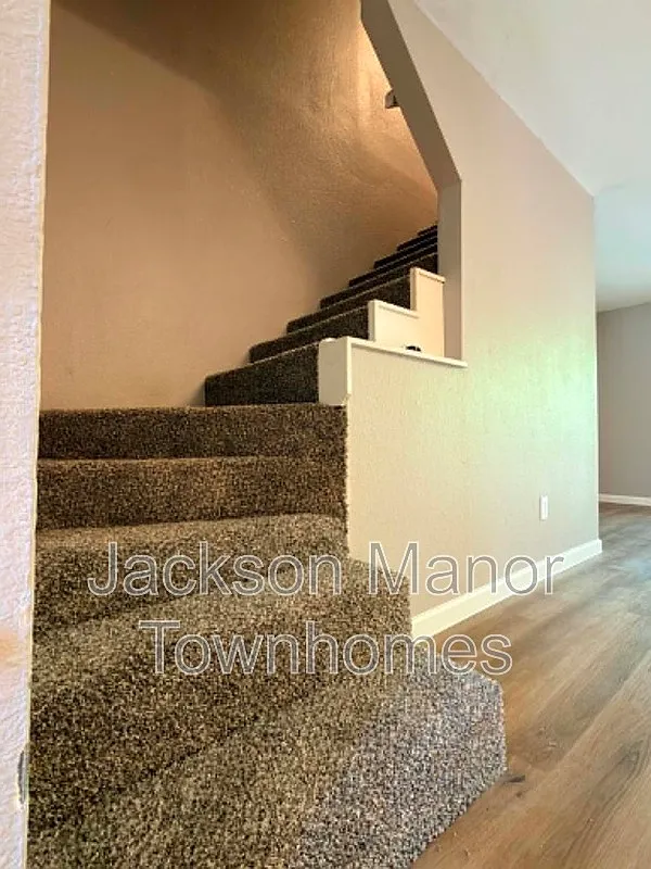 2 bed, 1.0 bath, 900 sqft, $1,395 — Photo 4