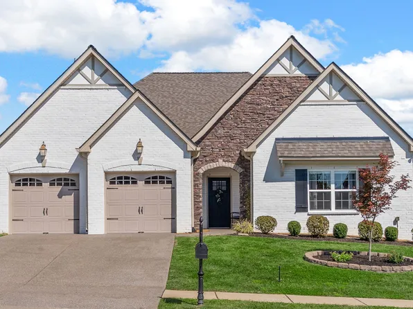 197 Meandering Dr, Lebanon, TN 37090