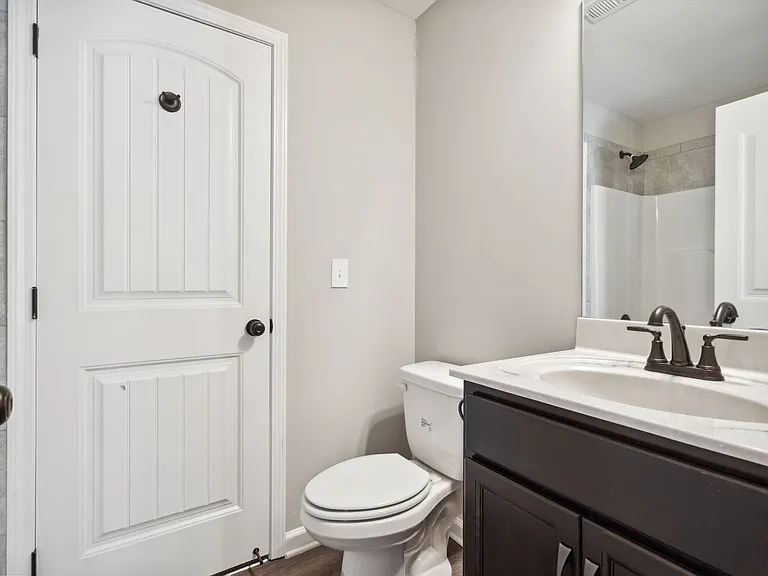Center Pointe Townhomes — Photo 24