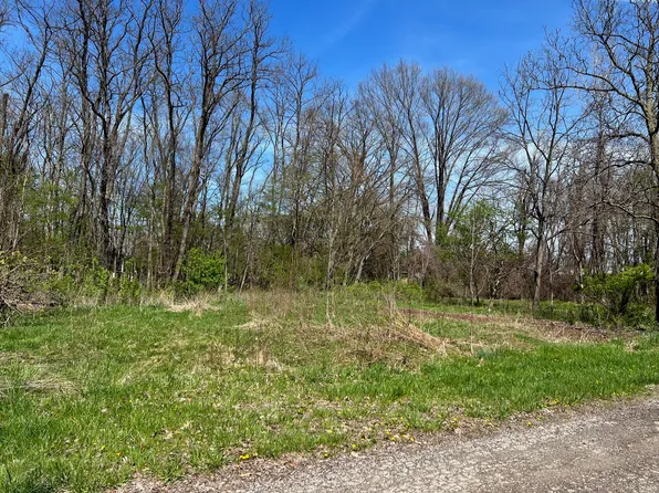 106 W Washington St, New Buffalo, MI 49117