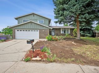 1833 S Owens St, Lakewood, CO 80232