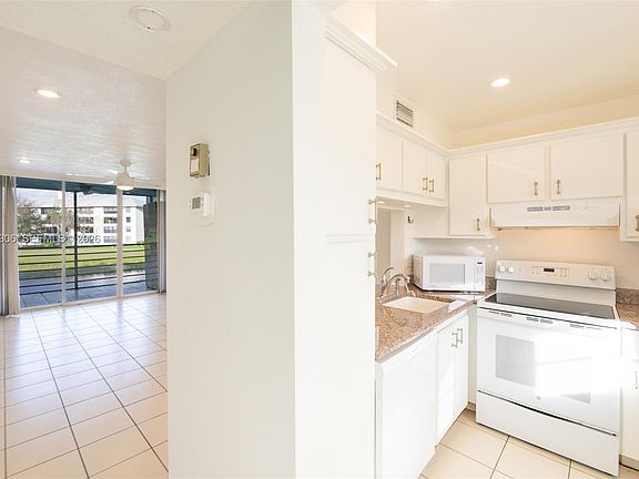 3rd image of 9311 Orange Grove Dr APT 211