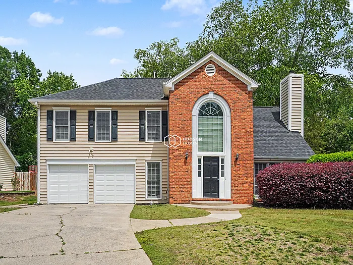 1209 Wynford Colony SW — Photo 1
