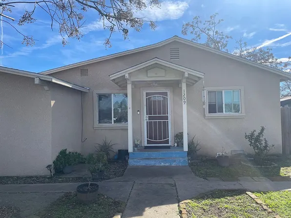 1209 W 6th St, Hanford, CA 93230