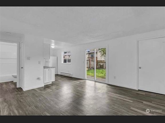 4th image of 2701 S 257th Pl Unit A