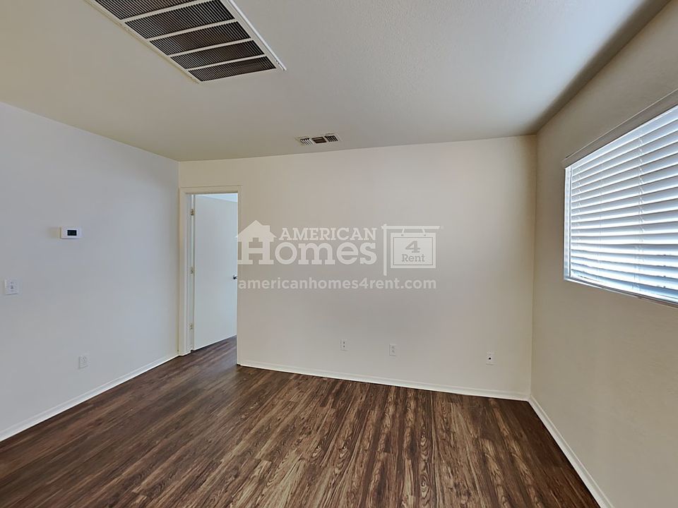 1st image of 2362 E Spruce Dr