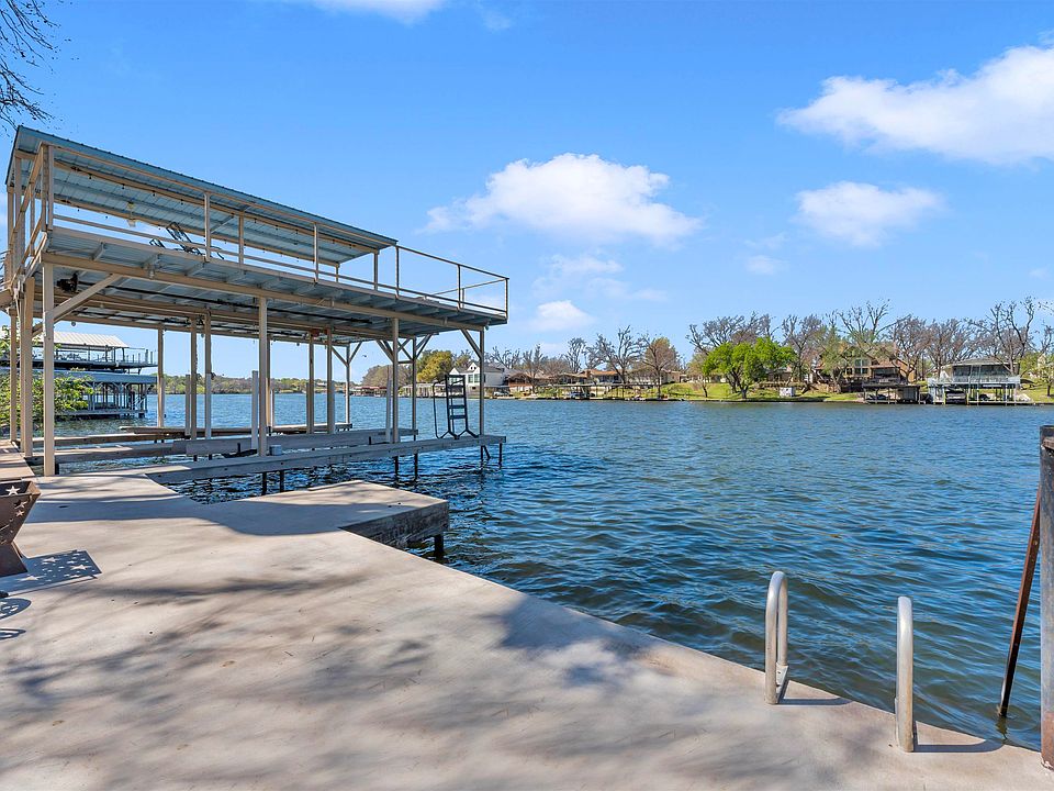 1st image of 1108 S Lakeside Drive