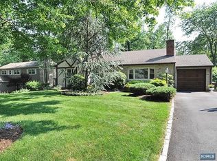 190 Nottingham Rd, Ramsey, NJ 07446