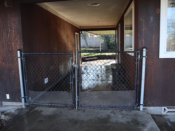 2nd image of 1164 Woodrow Ln