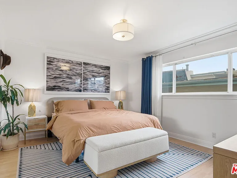 11718 Darlington Ave #7 — Photo 9