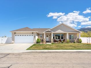 4544 N Prospector Ln, Enoch, UT 84721