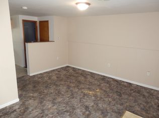 100 W Grandview Dr APT 410, Junction City, KS 66441