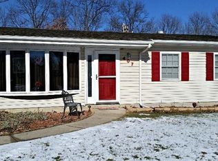 407 Plymouth Rd, Valparaiso, IN 46385