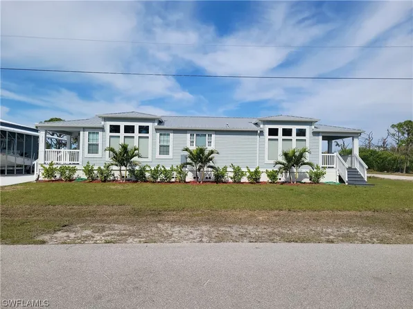 8697 Yukon Ct, Saint James City, FL 33956