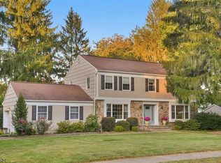 5 Allen Way, Randolph, NJ 07869