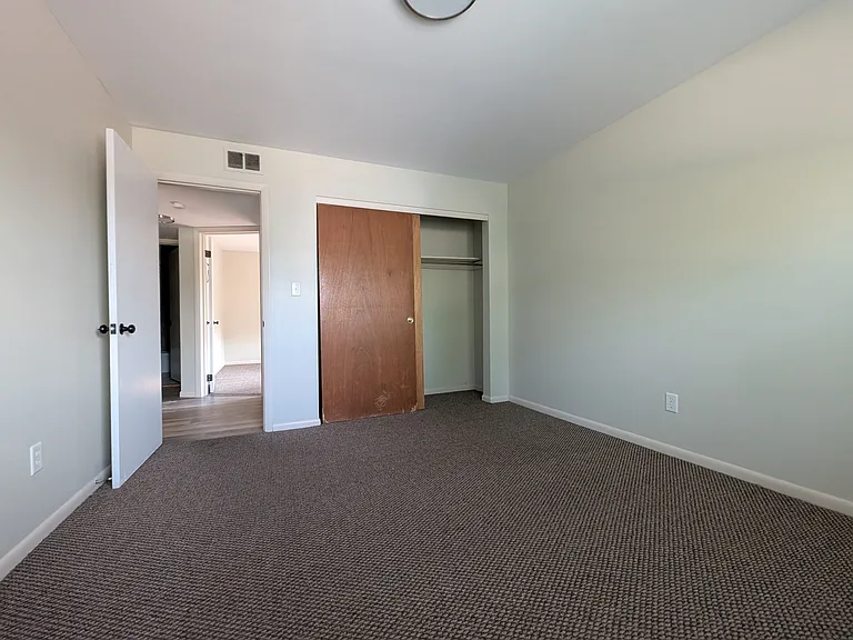 360 E Northwood Ave — Photo 15