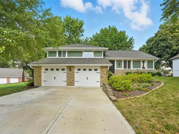 2216 NE 73rd Ter, Gladstone, MO 64118