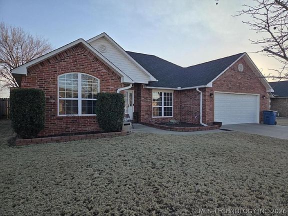 2nd image of 1410 Sweetgum Pl