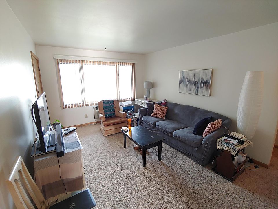 1st image of 9805 W Manitoba St APT 2