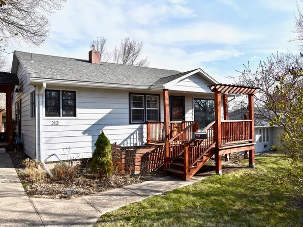 212 N Sebree Pl, Pierre, SD 57501