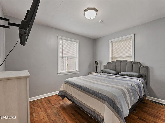 4th image of 4303 Bruhin Rd