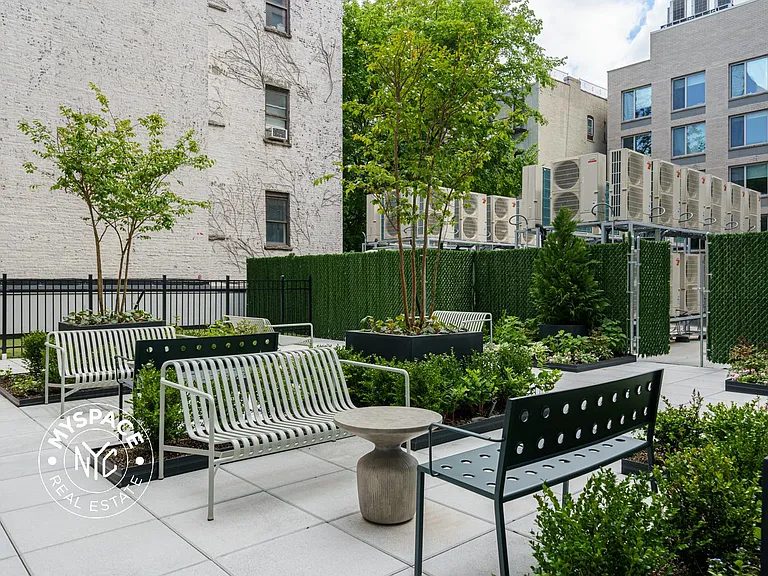 1499 Bedford Ave #5B — Photo 28
