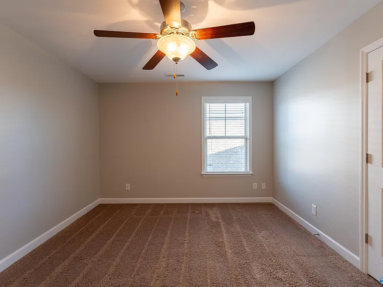 15223 Lakeside Trl — Photo 38