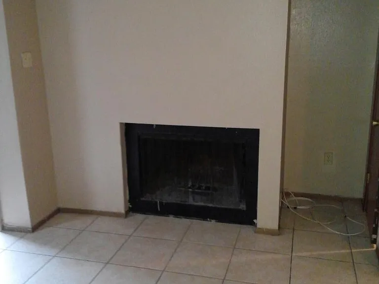 1737 Southpointe Dr — Photo 3