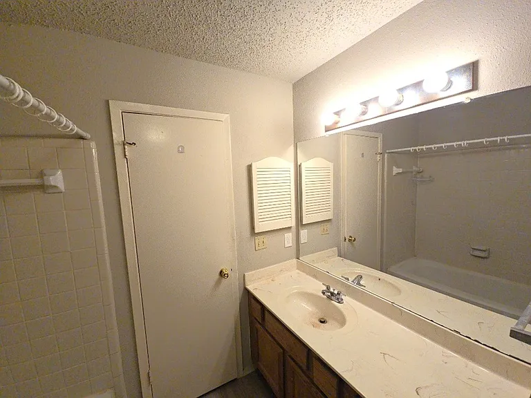 15625 Weldon Dr — Photo 17