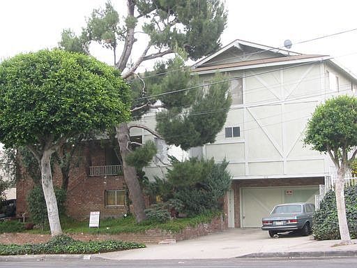 1st image of 404 E Hyde Park Blvd APT M