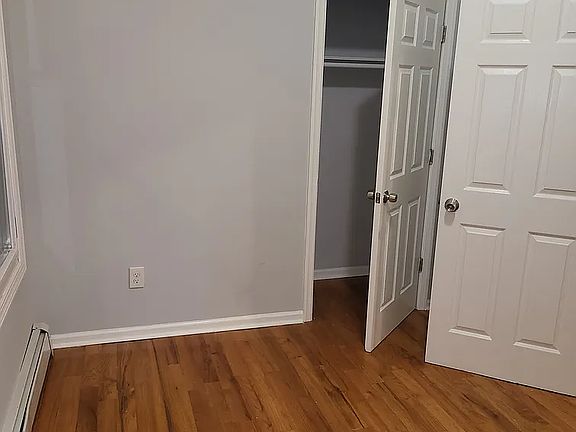 3rd image of 164 S 11th St #5D