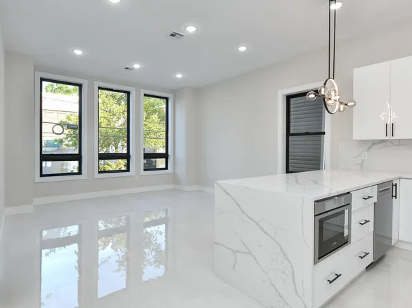 221 Columbia Avenue image 5 of 50