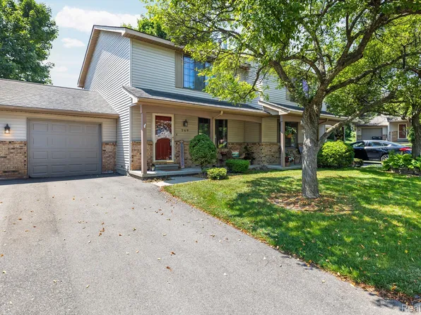 269 Wind Way Dr, Walled Lake, MI 48390