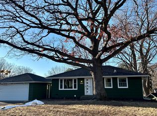 5666 E Glen Moor Rd, Minnetonka, MN 55345