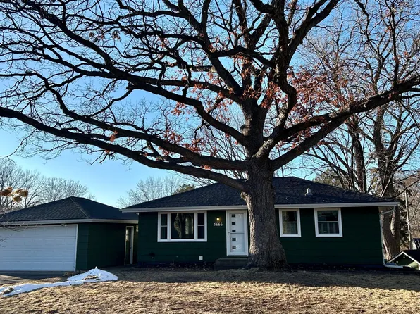 5666 E Glen Moor Rd, Minnetonka, MN 55345