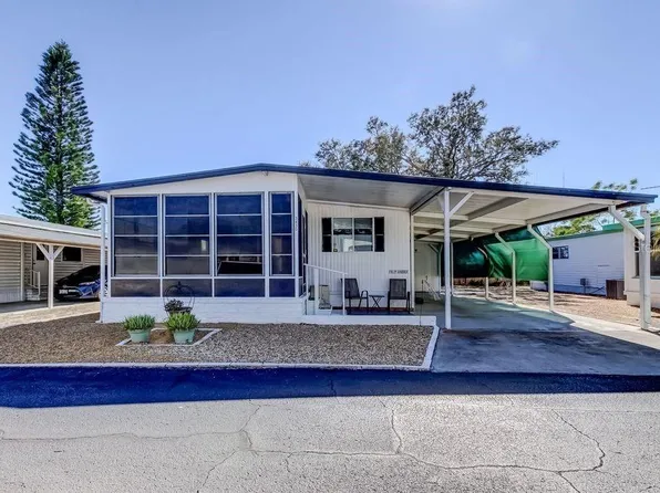 3430 Tiki Dr, Holiday, FL 34691