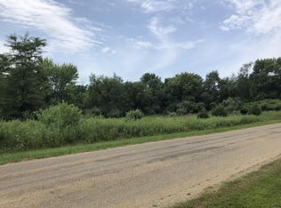 318 Vermillion Ln, Dixon, IL 61021