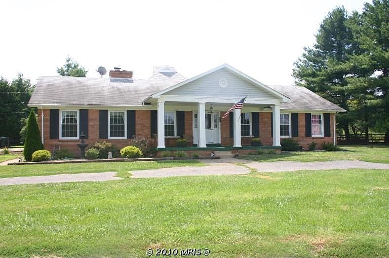 1st image of 2616 Alvey Dr