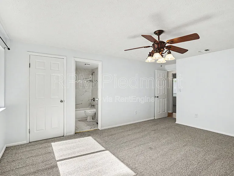 10475 Willow View Cir — Photo 15