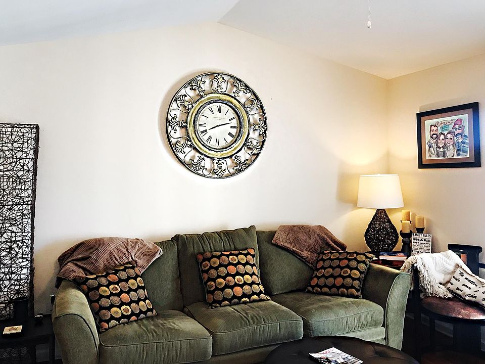 2nd image of 2421 Beach View Dr #G12