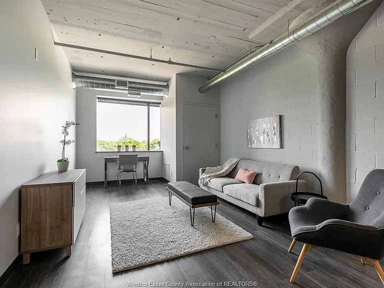 2109 Ottawa St #601 — Photo 2