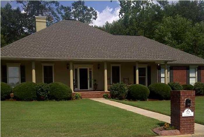 1st image of 7125 Laurel Wood Dr