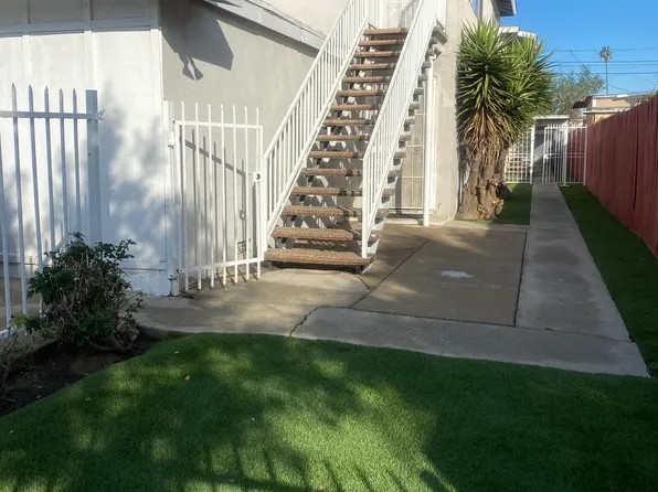 W. 87th Street - 1305.5, 1305 1/2 W 87th St, Los Angeles, CA 90044