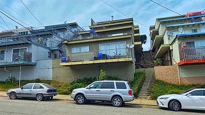 1st image of 740 Bacon St APT 1