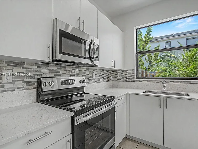 13250 SW 285th St — Photo 3