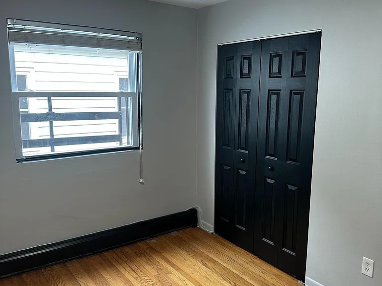 517 Morgan Ave #6 — Photo 9