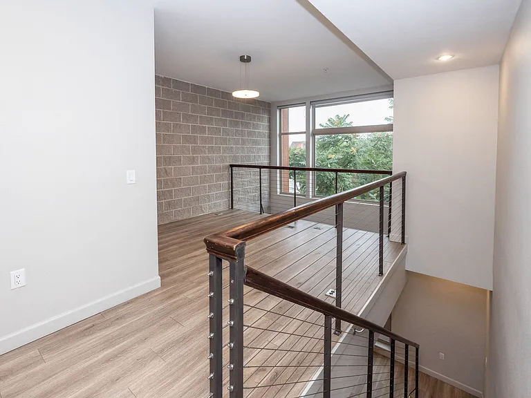 E14 Apartments — Photo 28