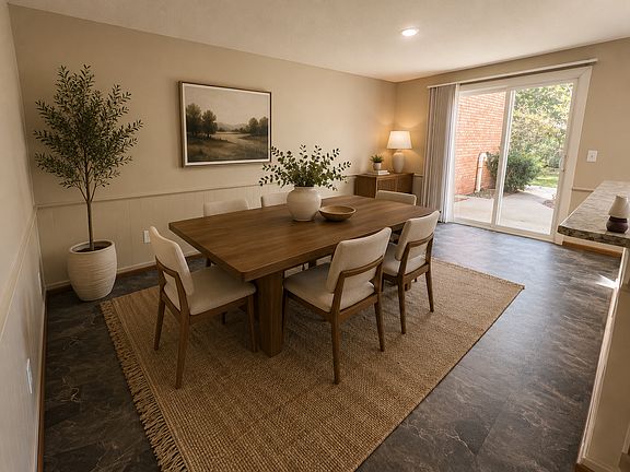 4th image of 5205 Greenwood Cir #8