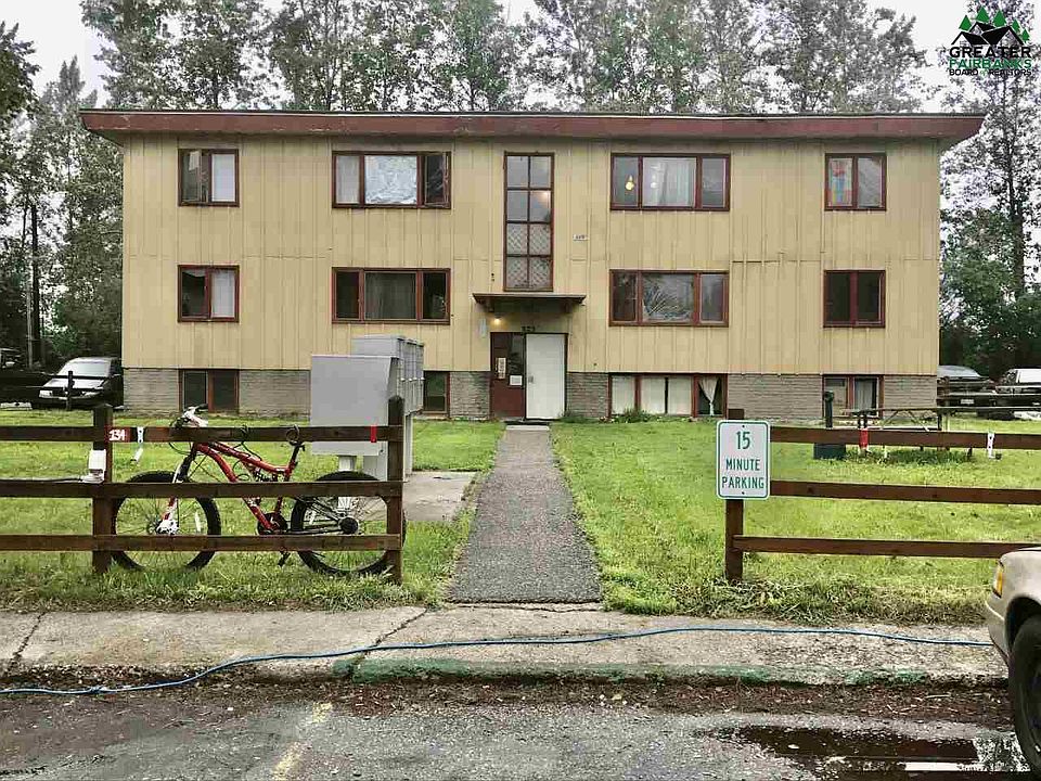 1st image of 825 17th Ave
